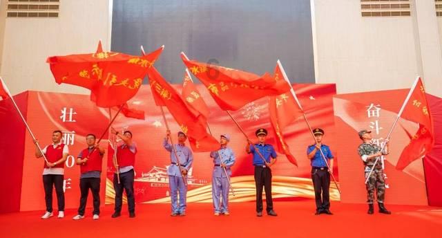 鲜奶运输车找不同